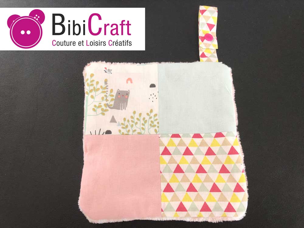 doudou patchwork accroche tetine